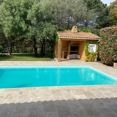 Tamarina Villa